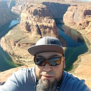 Meet your Posher, Enrique